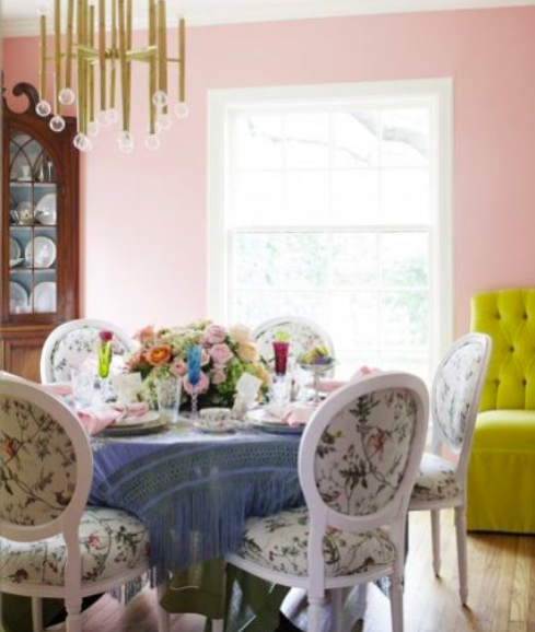 Pink wall dining room